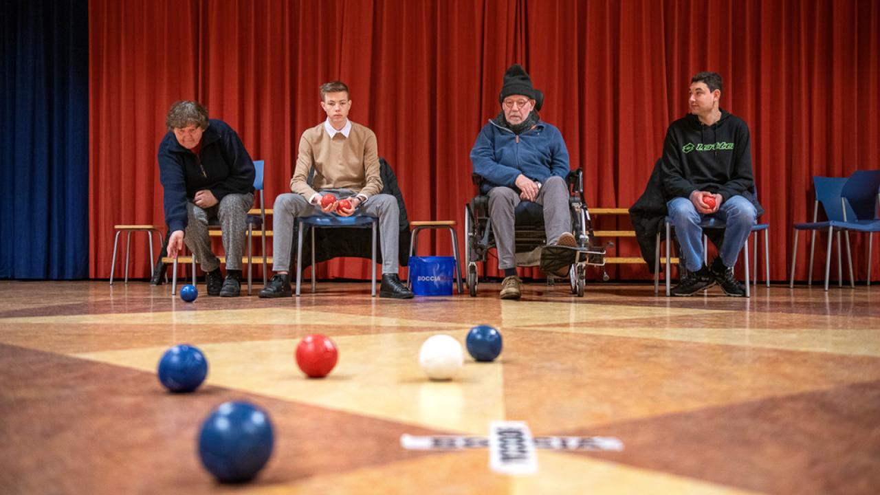 Helpende plus flex-team EMB Son